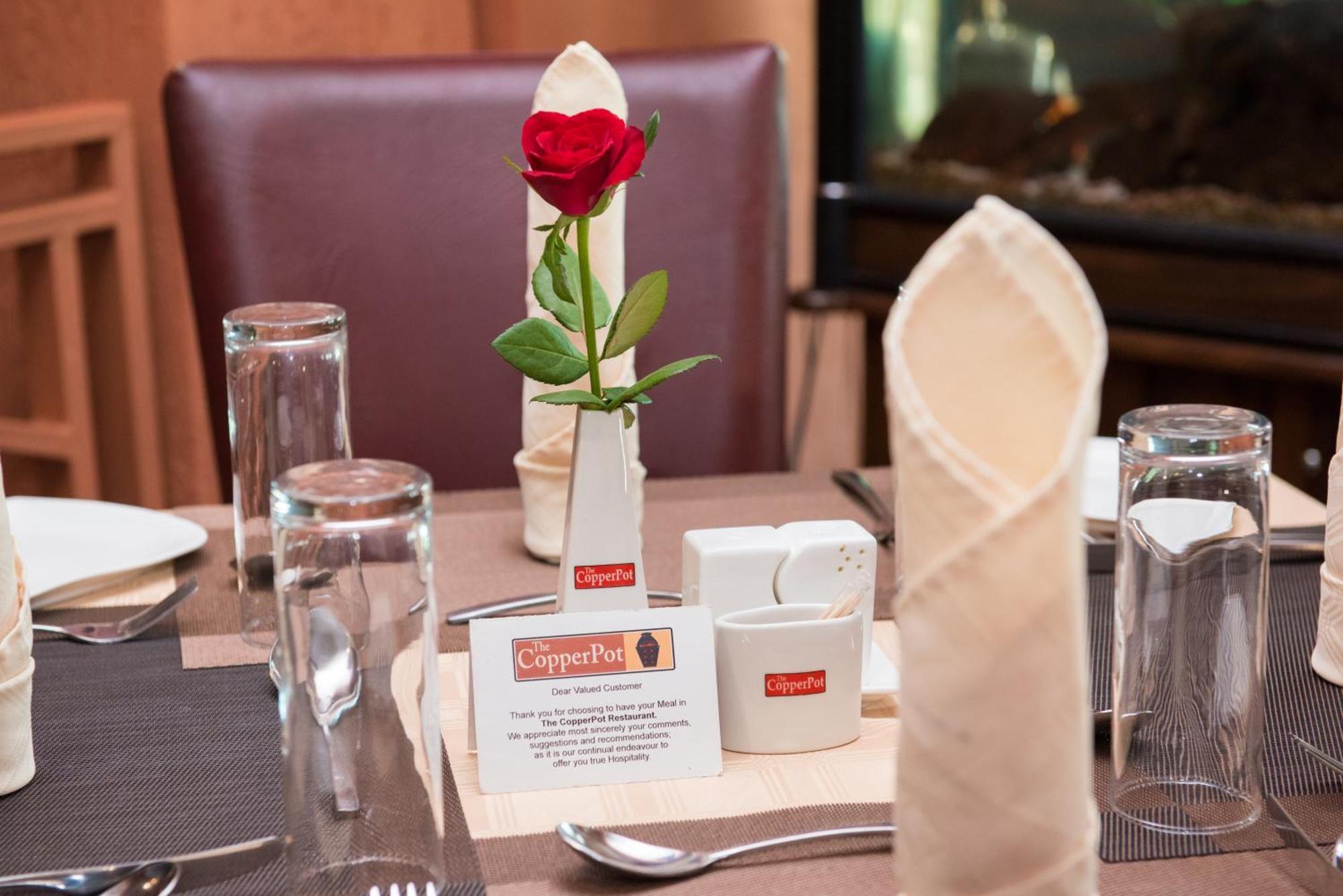 Crossroads Hotel Лілонґве Екстер'єр фото
