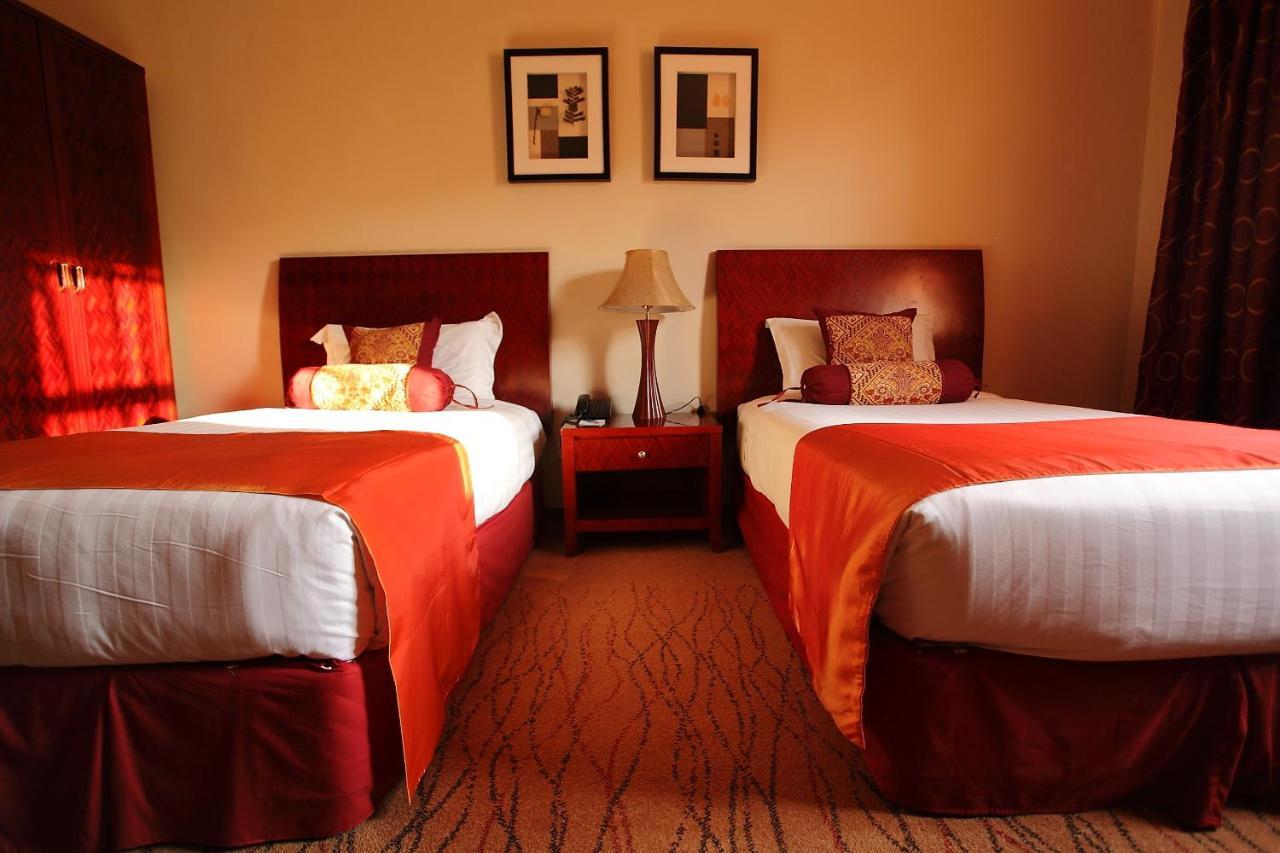 Crossroads Hotel Лілонґве Екстер'єр фото