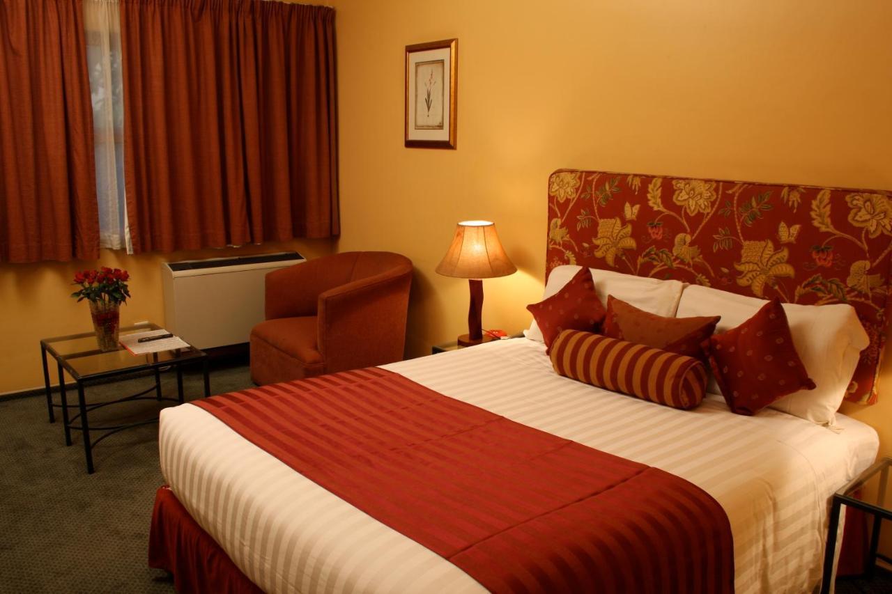 Crossroads Hotel Лілонґве Екстер'єр фото